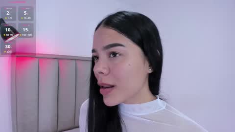 Cris  online show from September 12, 2025, 12:44 am