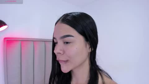 Cris  online show from October 17, 2025, 2:48 am