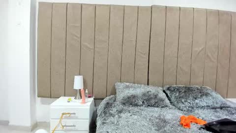 Snapshot of valery_slim18 chatting on February 16, 2026, 12:01 pm valery online show from February 16, 2026, 12:01 pm