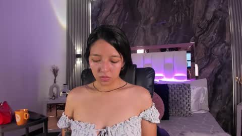 Val online show from September 13, 2025, 12:27 pm