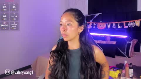 Val online show from October 8, 2025, 11:30 am