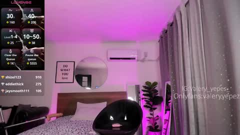 Snapshot of valery_yepes_ chatting on March 5, 2025, 3:29 pm Valery online show from March 5, 2025, 3:29 pm