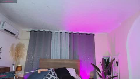 Snapshot of valery_yepes_ chatting on October 20, 2025, 12:05 pm Valery online show from October 20, 2025, 12:05 pm