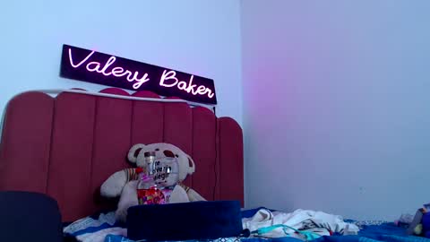 Snapshot of valerybaker1 chatting on December 15, 2024, 5:13 am B V Naughty online show from December 15, 2024, 5:13 am