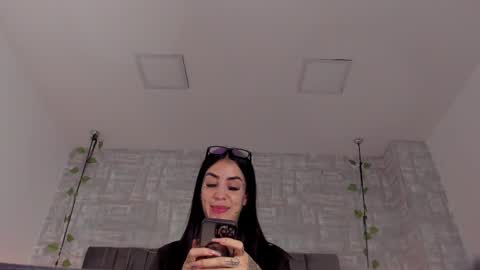 valerykat_ online show from January 5, 2026, 5:27 pm