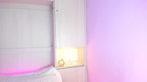 valerymeyerr online show from October 17, 2025, 4:26 am