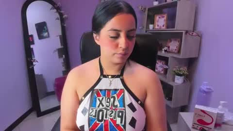 Snapshot of valerysexx_ chatting on October 9, 2025, 3:37 am vale online show from October 9, 2025, 3:37 am