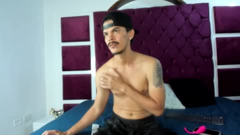 Snapshot of valerystonne_ chatting on September 16, 2025, 7:04 pm Valery Stonne online show from September 16, 2025, 7:04 pm