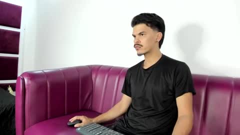 Snapshot of valerystonne_ chatting on September 21, 2025, 7:04 pm Valery Stonne online show from September 21, 2025, 7:04 pm