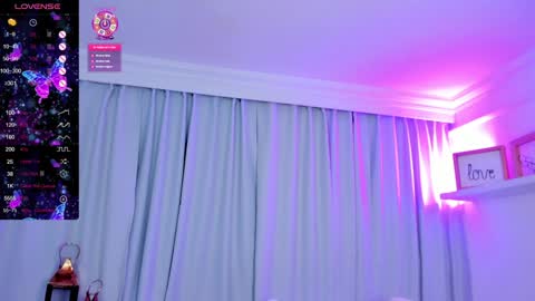 Snapshot of valerywalker7 chatting on January 22, 2025, 7:13 pm Valery Walker online show from January 22, 2025, 7:13 pm
