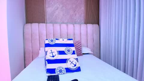 Snapshot of valeska_roberts chatting on November 5, 2025, 12:05 pm Valeska online show from November 5, 2025, 12:05 pm