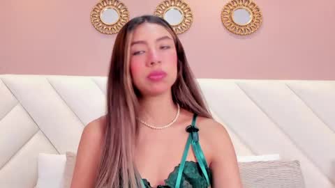Snapshot of valeygomez chatting on April 16, 2026, 2:40 pm Valey online show from April 16, 2026, 2:40 pm