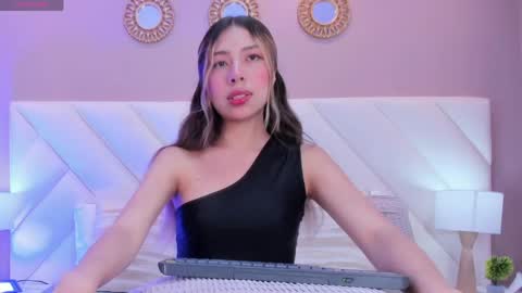 Snapshot of valeygomez chatting on April 27, 2026, 2:04 pm Valey online show from April 27, 2026, 2:04 pm