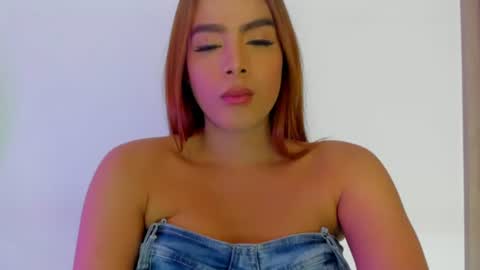 Snapshot of valezny69 chatting on June 26, 2026, 12:26 am Valezny V online show from June 26, 2026, 12:26 am