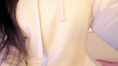 Snapshot of valka_collins chatting on February 28, 2026, 3:51 am Valka online show from February 28, 2026, 3:51 am