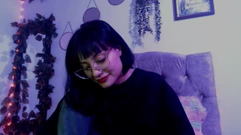 valkiry_ online show from February 19, 2026, 11:34 pm