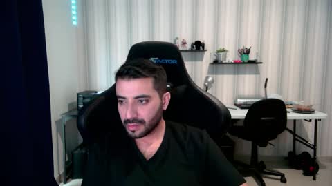 Roberto Carlos online show from October 18, 2025, 9:48 pm