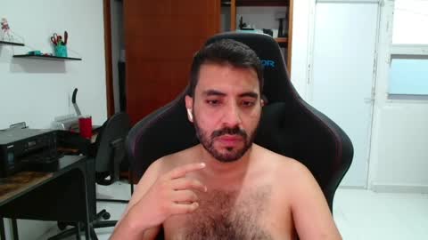 Snapshot of vallartamexi chatting on April 10, 2026, 1:22 am Roberto Carlos online show from April 10, 2026, 1:22 am