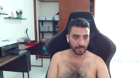 Snapshot of vallartamexi chatting on April 25, 2026, 11:13 pm Roberto Carlos online show from April 25, 2026, 11:13 pm