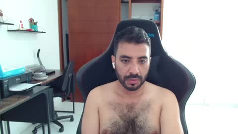 Snapshot of vallartamexi chatting on May 17, 2026, 9:55 pm Roberto Carlos online show from May 17, 2026, 9:55 pm