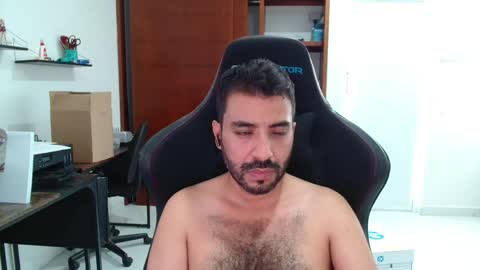 Snapshot of vallartamexi chatting on May 24, 2026, 12:26 am Roberto Carlos online show from May 24, 2026, 12:26 am