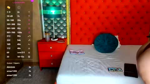 Valerie Val V online show from December 18, 2025, 1:11 am