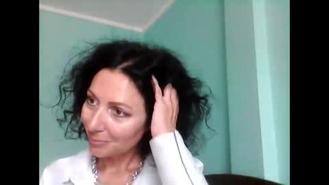 ValleriWind online show from March 7, 2025, 2:04 am