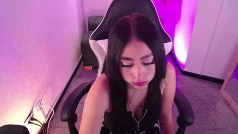 vallolett__ online show from March 3, 2026, 10:37 pm