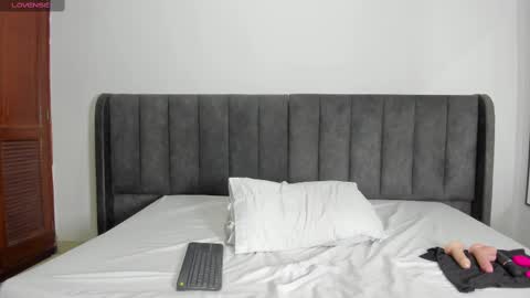 valtira nova online show from February 9, 2025, 6:43 am