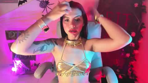 Snapshot of valu_57 chatting on October 10, 2025, 8:52 pm Valu online show from October 10, 2025, 8:52 pm