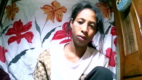 valysexyhot online show from April 14, 2026, 3:12 am