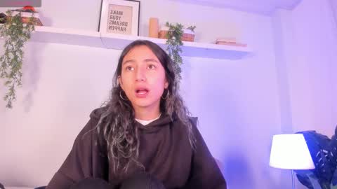 Snapshot of vampgyal chatting on November 18, 2025, 9:30 pm vamp online show from November 18, 2025, 9:30 pm