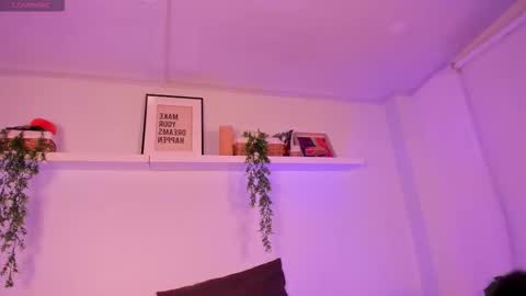 Snapshot of vampgyal chatting on November 27, 2025, 12:13 am vamp online show from November 27, 2025, 12:13 am