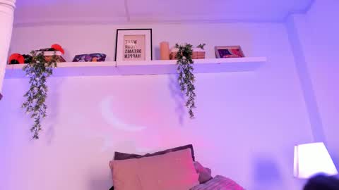 Snapshot of vampgyal chatting on November 27, 2025, 10:12 pm vamp online show from November 27, 2025, 10:12 pm