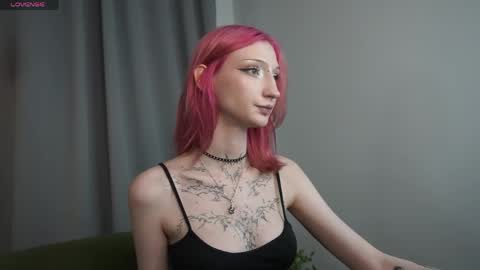 Leyla online show from May 24, 2026, 6:02 pm