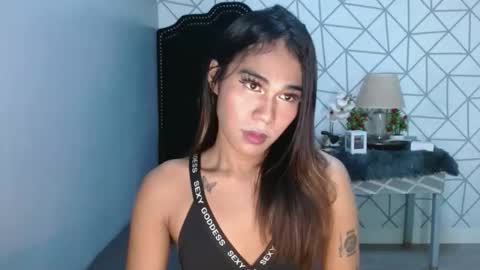 Snapshot of vampy_ebony_laxine chatting on March 1, 2026, 2:08 pm vampy_ebony_laxine online show from March 1, 2026, 2:08 pm