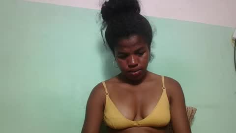 Snapshot of vanafiry chatting on February 2, 2025, 10:24 am vanafiry online show from February 2, 2025, 10:24 am