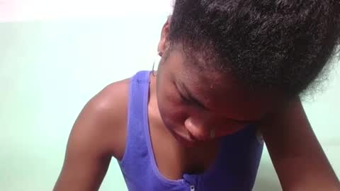 Snapshot of vanafiry chatting on February 3, 2025, 8:24 am vanafiry online show from February 3, 2025, 8:24 am