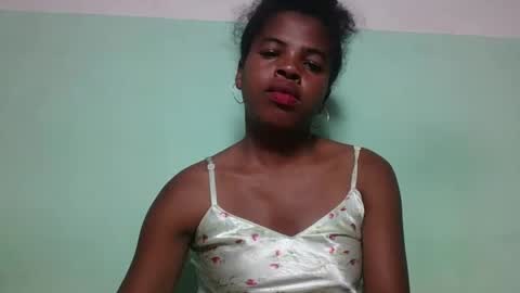 Snapshot of vanafiry chatting on February 3, 2025, 8:35 pm vanafiry online show from February 3, 2025, 8:35 pm