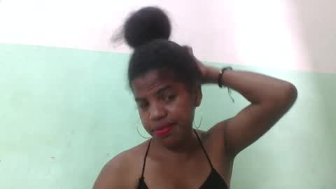 Snapshot of vanafiry chatting on February 15, 2025, 4:03 am vanafiry online show from February 15, 2025, 4:03 am