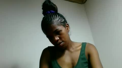 Snapshot of vanafiry chatting on March 18, 2026, 9:45 am vanafiry online show from March 18, 2026, 9:45 am