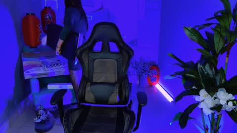 Vanda online show from February 5, 2025, 2:59 pm