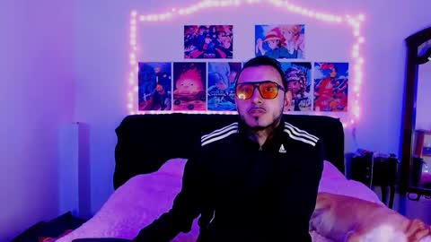 vanderheyl online show from February 24, 2025, 3:02 am