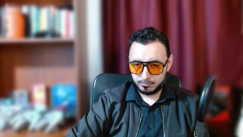 vanderheyl online show from March 11, 2025, 1:37 am