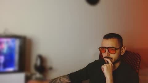 vanderheyl online show from October 22, 2025, 5:30 am