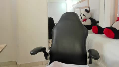 Snapshot of vanel_lope chatting on May 16, 2026, 12:51 am Vanel Lope online show from May 16, 2026, 12:51 am