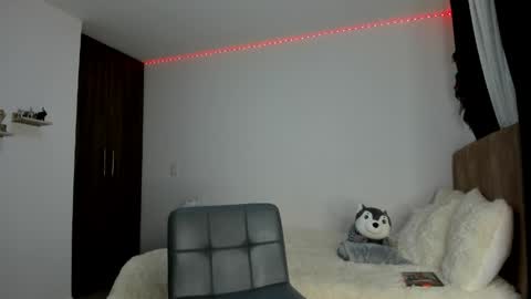 vanesa_g1 online show from April 9, 2026, 4:34 am