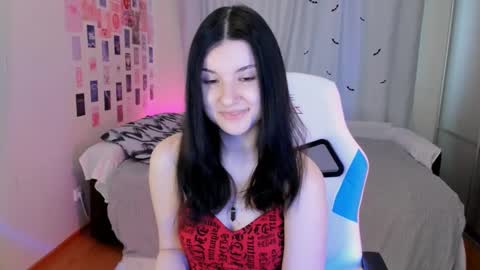 Vanessa online show from March 3, 2025, 8:27 am