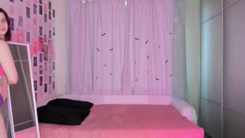 Snapshot of vanessa_brills chatting on March 18, 2026, 5:43 am Vanessa online show from March 18, 2026, 5:43 am