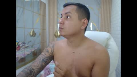 Snapshot of vanessa_f chatting on May 22, 2026, 6:57 pm vanessa online show from May 22, 2026, 6:57 pm